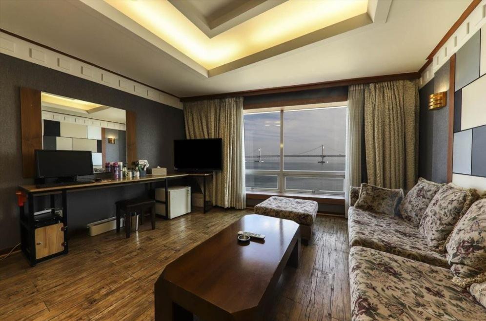 Bridge Hotel Μπουσάν Εξωτερικό φωτογραφία